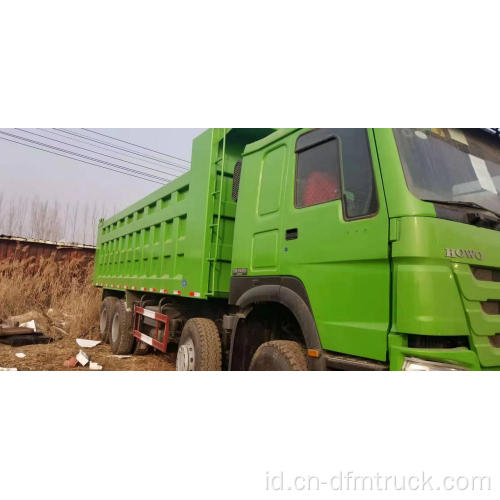 HOWO dump truck dengan 40 ton